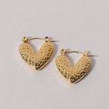 Amour Aurum Heart Charms Hoops