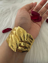 Flyonce Leaf Hinged Bangle Bracelet