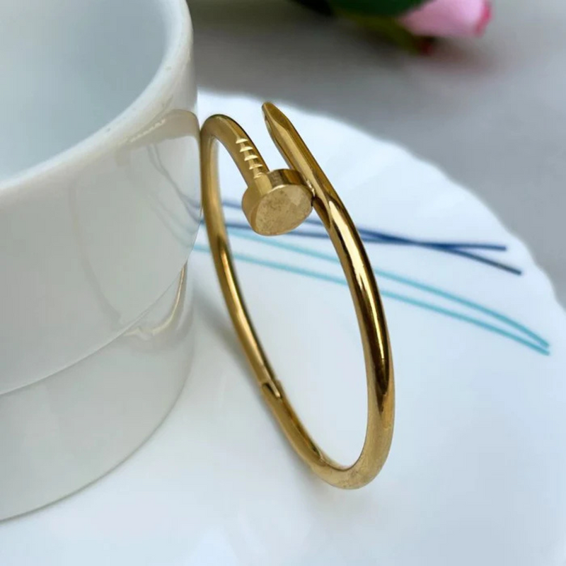 Majestic Glow Bangle