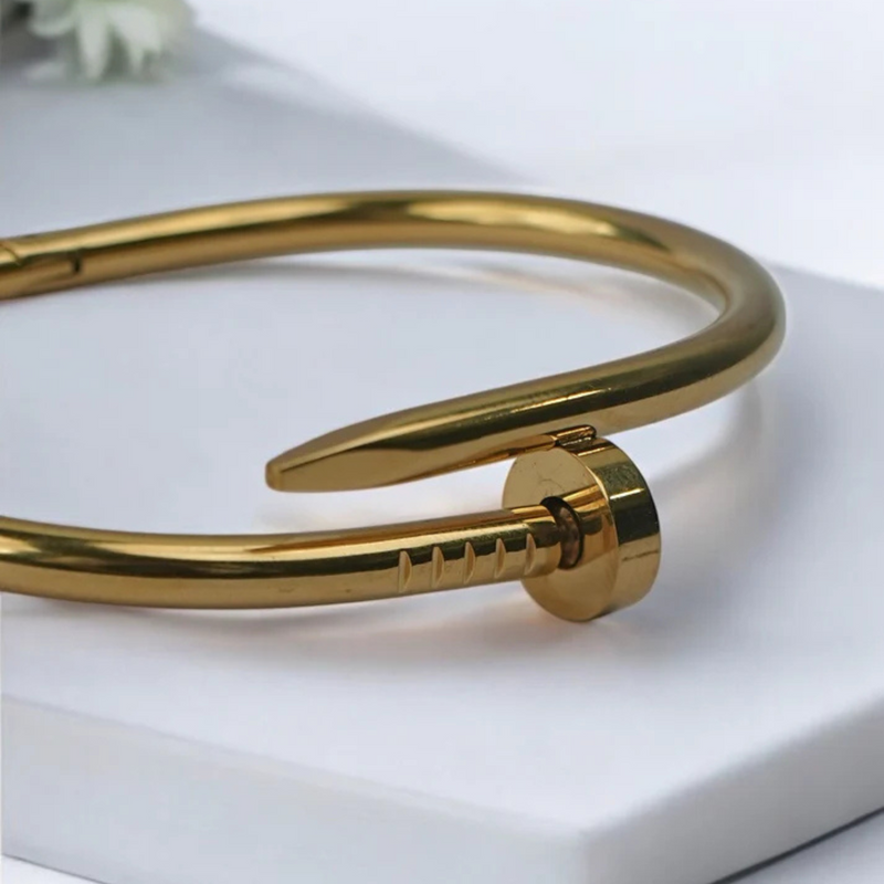Majestic Glow Bangle