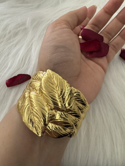 Flyonce Leaf Hinged Bangle Bracelet