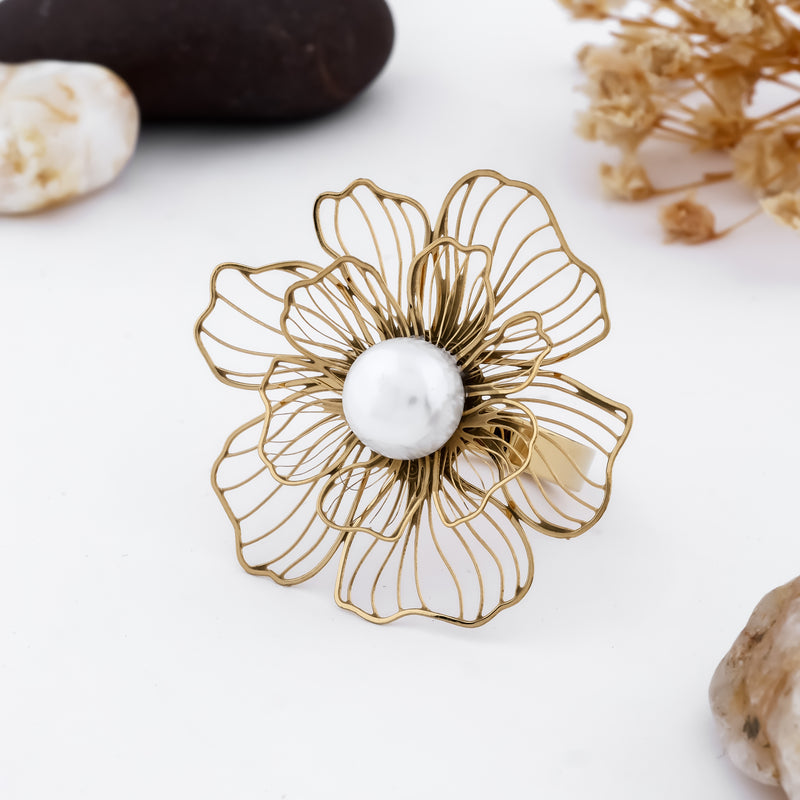 Majestic Gold Flower Ring